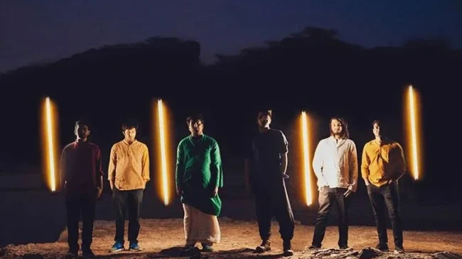 Pakshee's debut album, a sonic blend of the east and the west