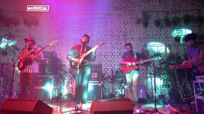 “A small step for the band, a giant leap for bandkind” The F16s Break The Live Music Hiatus With Their First Gig At Mumbai's AntiSOCIAL
