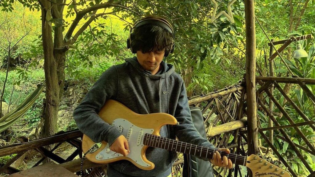 5 Alternative Indie Musicians That Deserve Your Attention