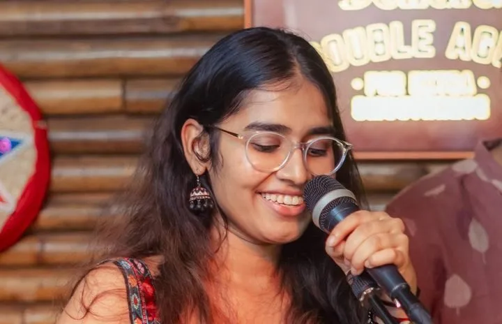 ‘Chaubees’ by Vibha Choraria chronicles a typical day in her psyche