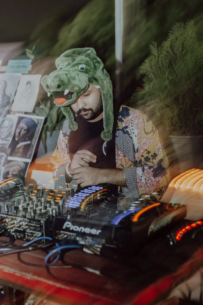 IMG 4306 1 Technical Precision Meets Artistic Curiosity in DJazz's latest release 'Her Mom's A Gypsy'