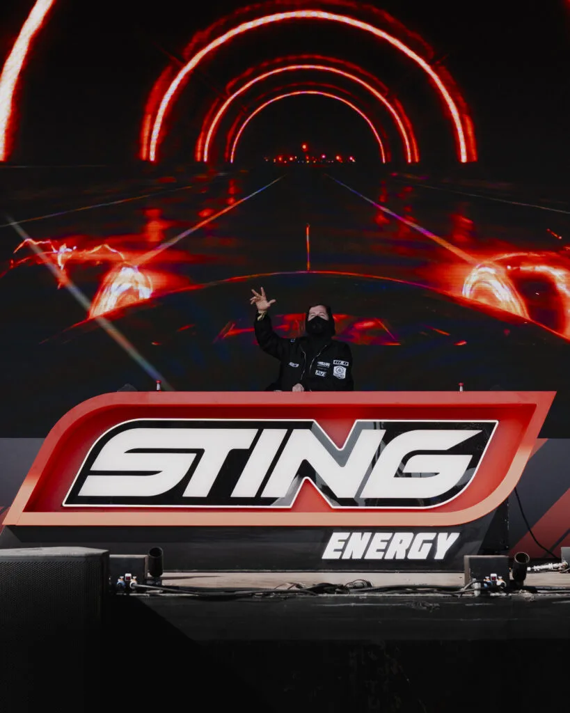 Alan Walker and STING Energy® Capture the Sound of F1 in New Track “The Sting Within Me” 22 Verticle Alan Walker performing live Alan Walker and STING Energy® Capture the Sound of F1 in New Track “The Sting Within Me”