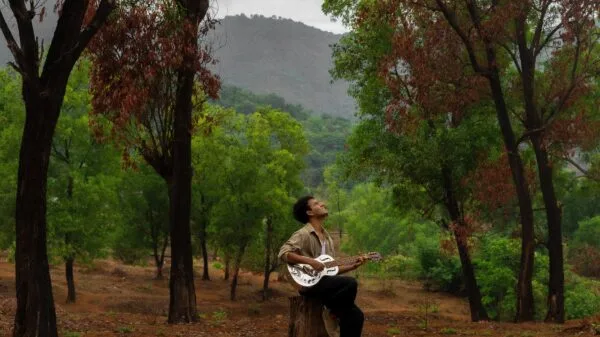 Copy of DSC 7965 copy Himanshu’s Land of the Free Explores Belonging Through Gentle Acoustic Artistry