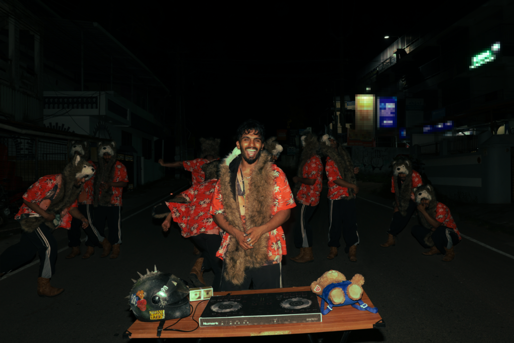 How Hadi Turned Found Noise into Indian Alt Hip-Hop’s Boldest EP 'RAWBONED' 23 party by yourself How Hadi Turned Found Noise into Indian Alt Hip-Hop’s Boldest EP 'RAWBONED'