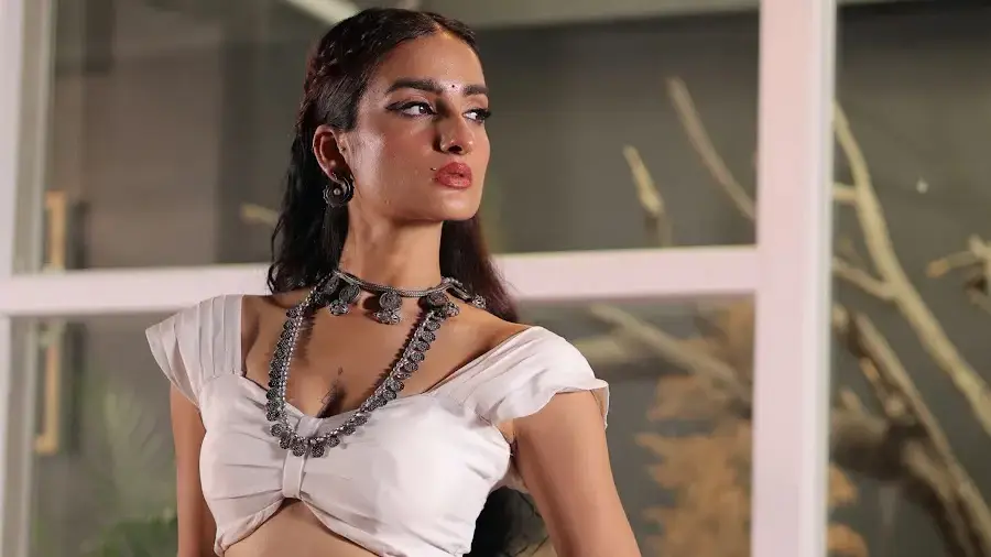 rashmeet edited From Shabad to Trap: The Unstoppable Evolution of Rashmeet Kaur
