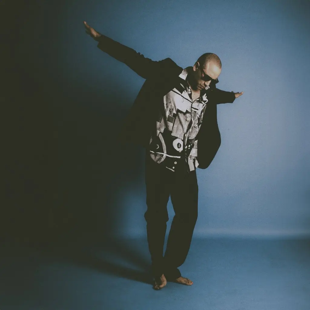Bulli Bainbridge Blends Retro Pop and Honest Storytelling on Self-Titled Album 23 ZainBlue 038 Edit Edit Bulli Bainbridge Blends Retro Pop and Honest Storytelling on Self-Titled Album